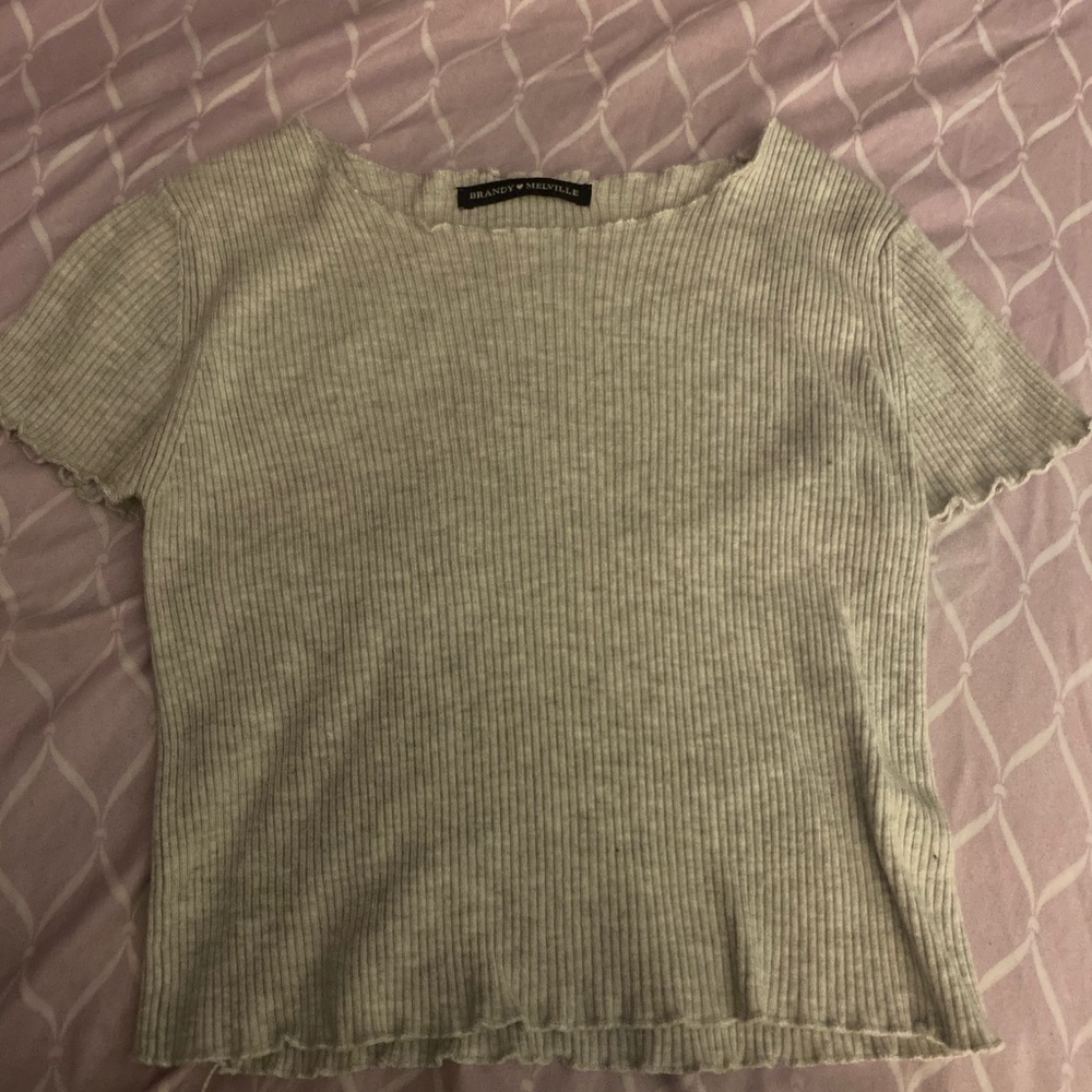 gray lettuce leaf brandy melville top